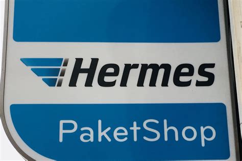 Kiosk, Hermes Paketshop und Ria Money Transfer .